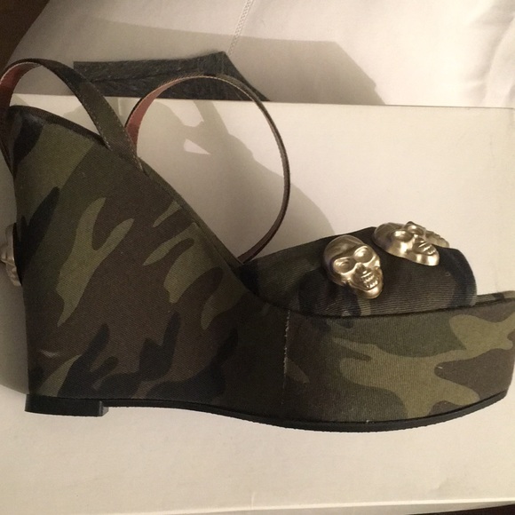Camouflage skull head platform sandals - Picture 3 of 4
